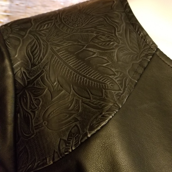 Faux leather jacket - Picture 6 of 7